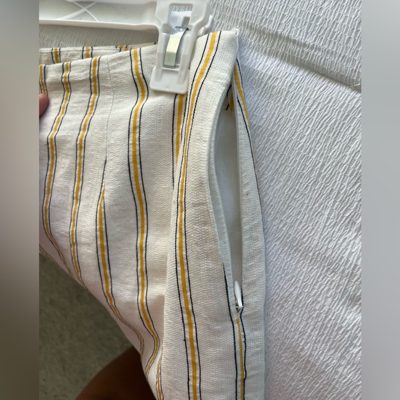 Forever 21 yellow and white striped shorts - Picture 5 of 7